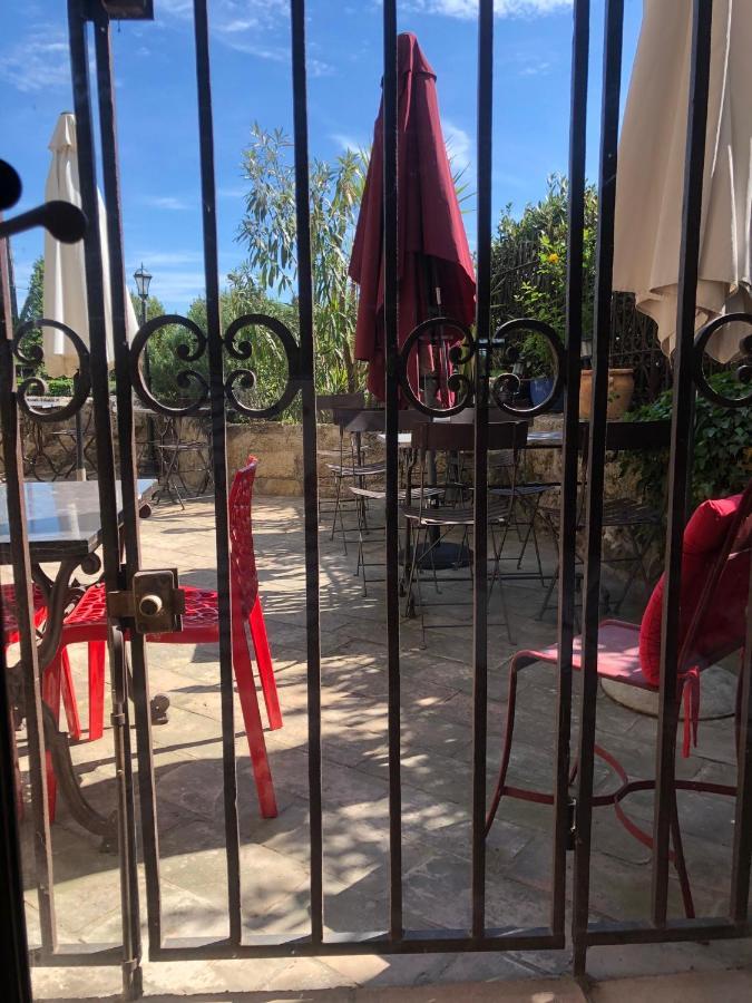 Au Bout Du Pre Hotel Pézenas Eksteriør billede